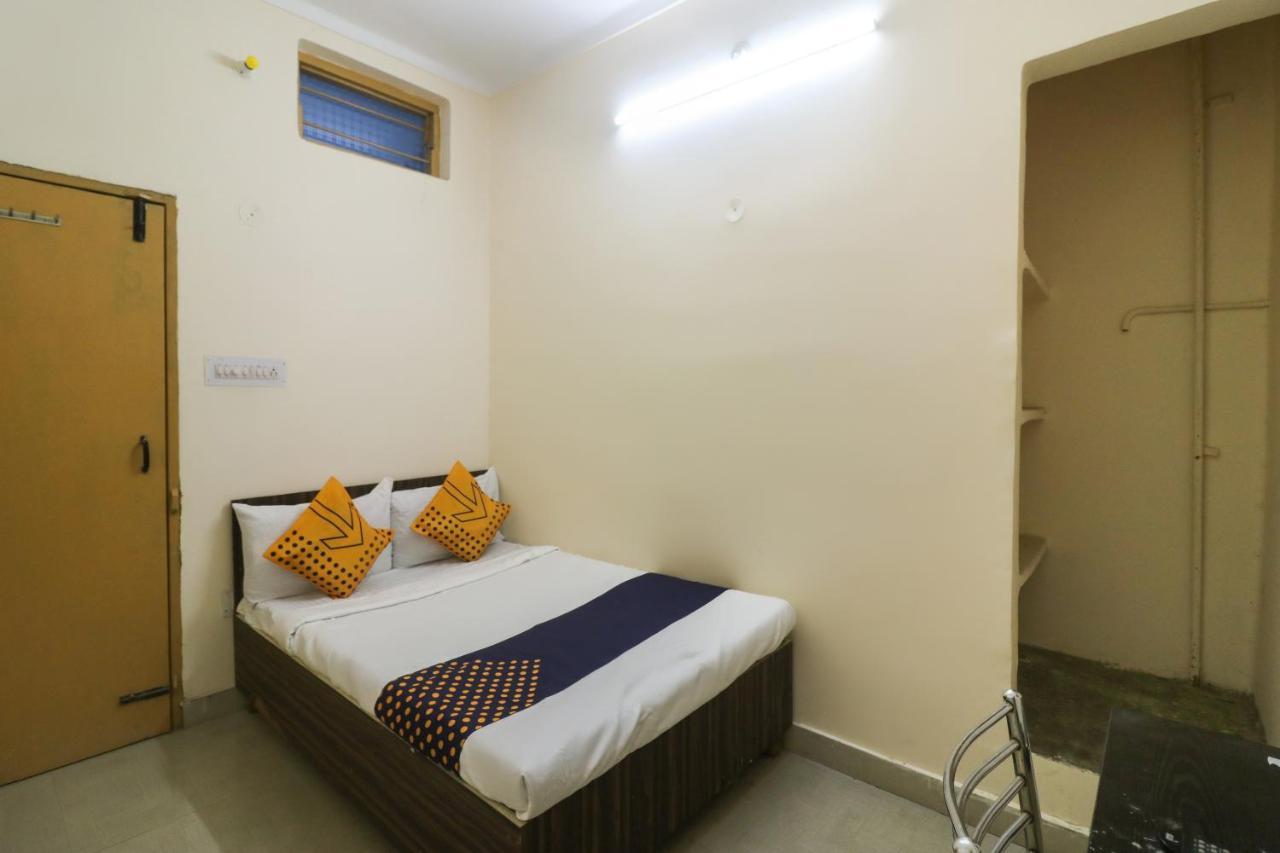 Spot On Negi Home Stay เดห์ราดุน ภายนอก รูปภาพ