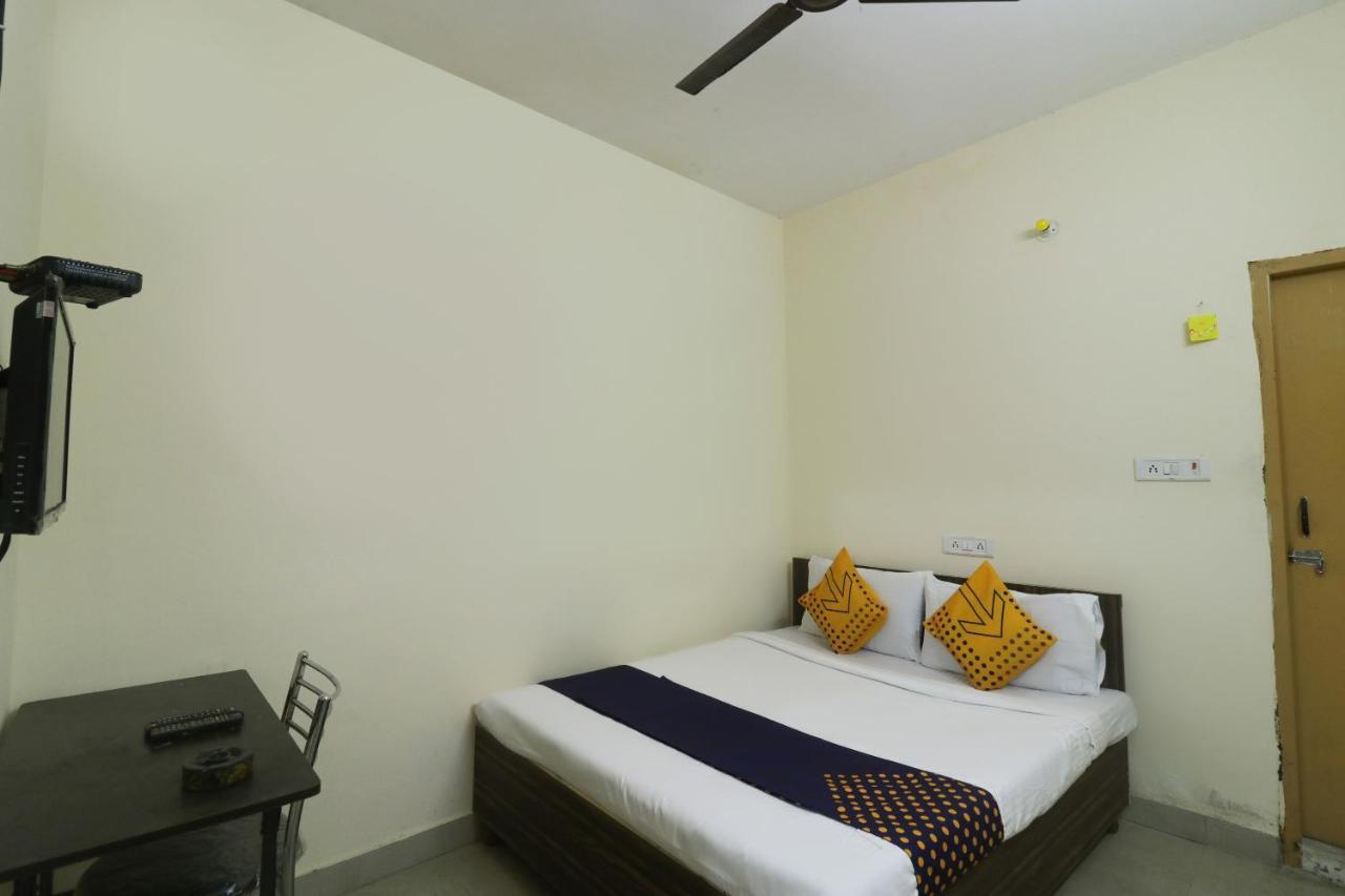 Spot On Negi Home Stay เดห์ราดุน ภายนอก รูปภาพ